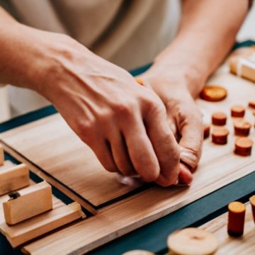 From Unrefined Wood to Imaginative Creation: Crafting Wooden Game Sets