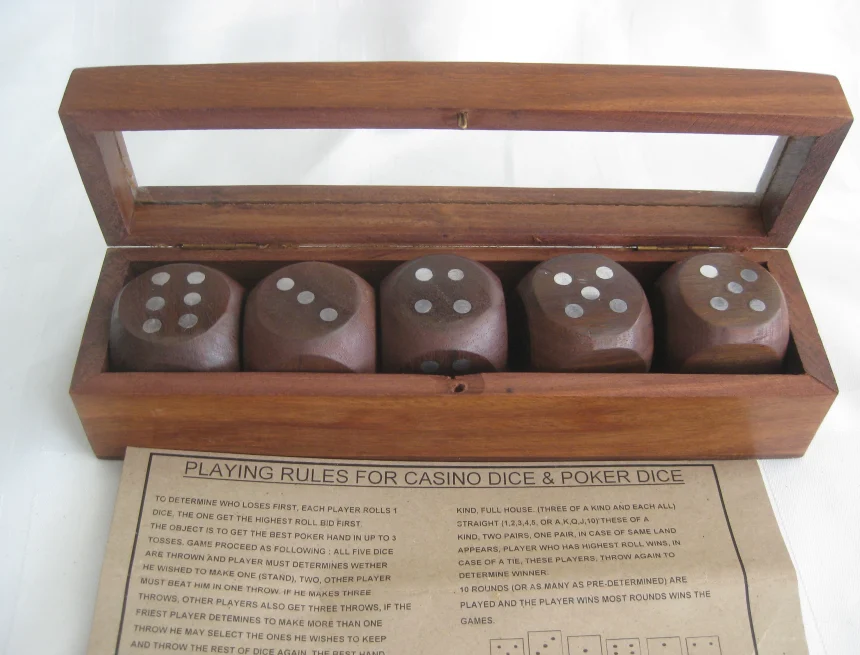 Masterpiece in Wood: Crafting Wooden Casino Game Sets