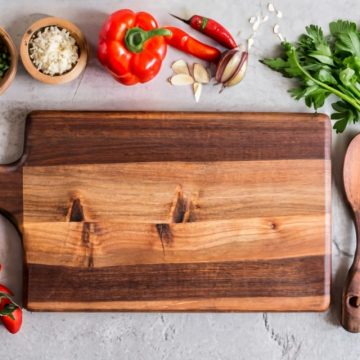 Handmade Wooden Cutting Boards: A Complete Crafting Guide